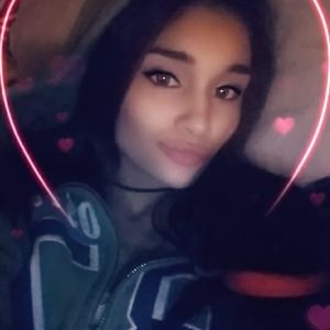 Meet your Posher, Nikki